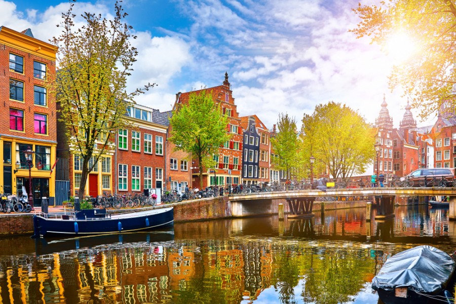 Visiter Amsterdam à pied : le guide complet