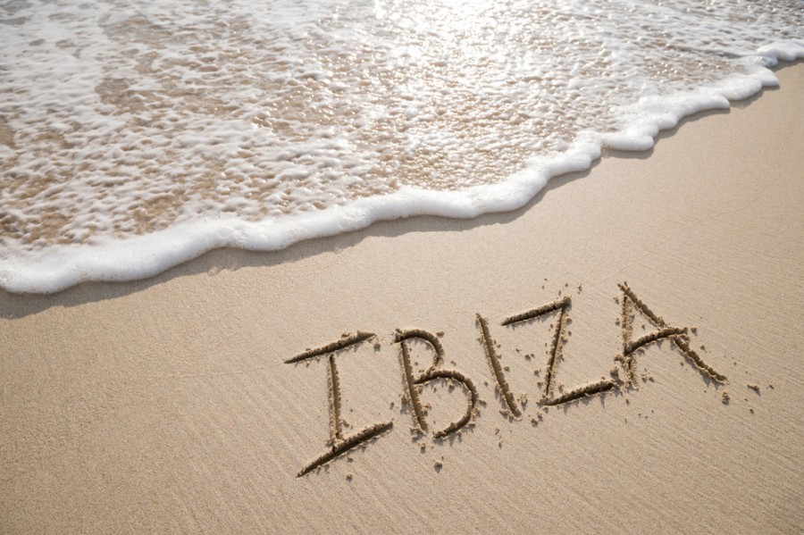 Quelles sont les plages les plus adaptées aux familles à Ibiza ?