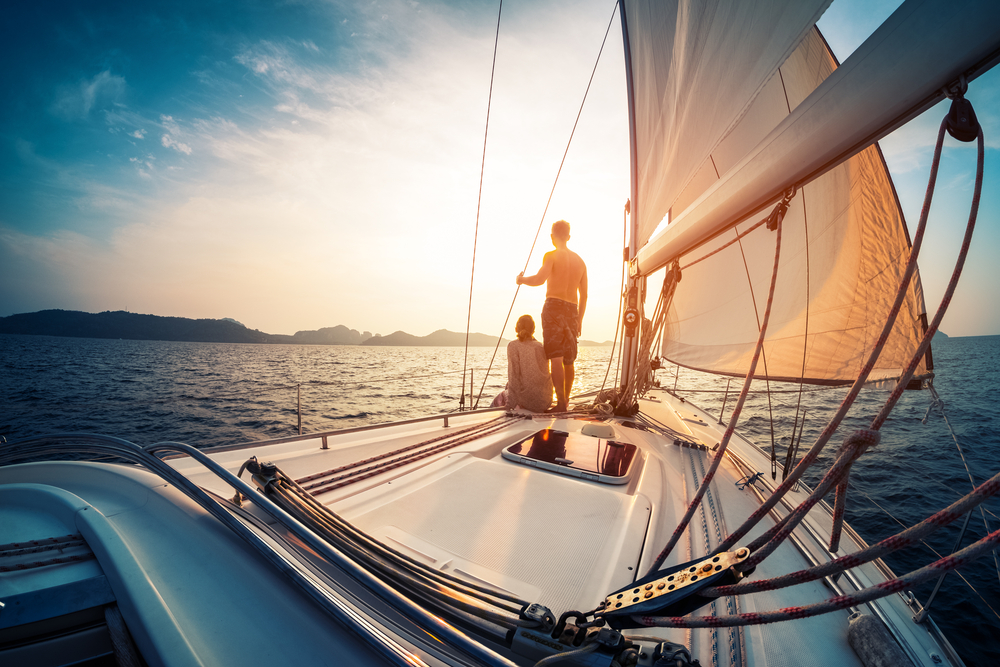 Location de bateau à Porto Vecchio : un petit moment en amoureux à ne pas manquer !