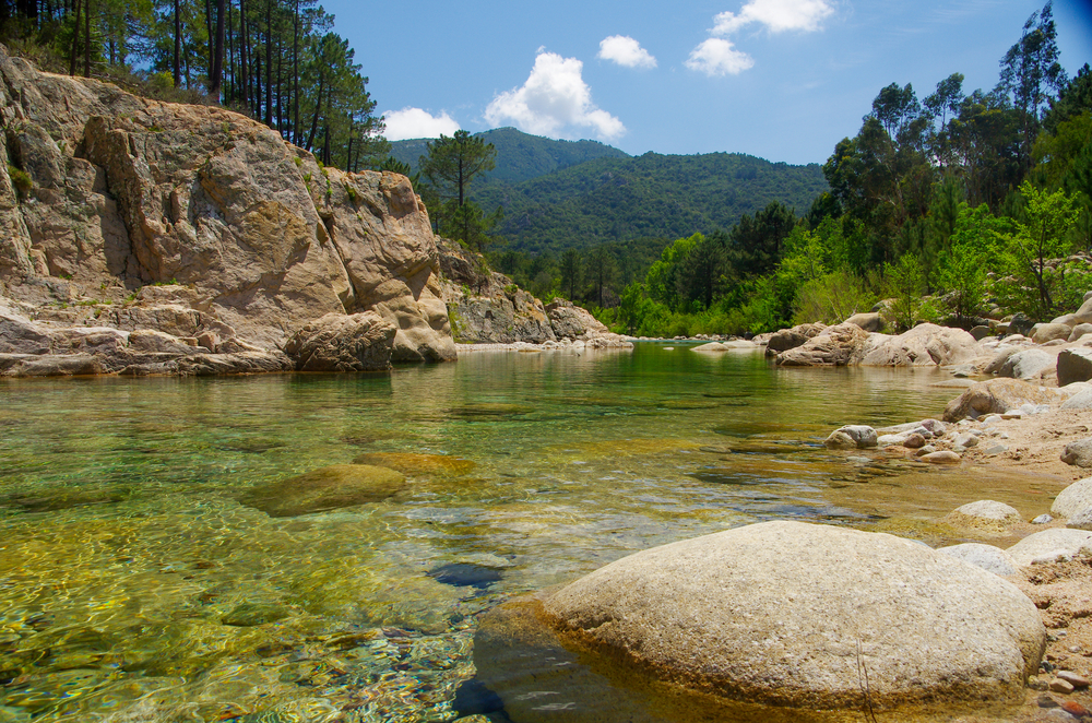 Rivière de Solenzara : à la découverte des paysages corses