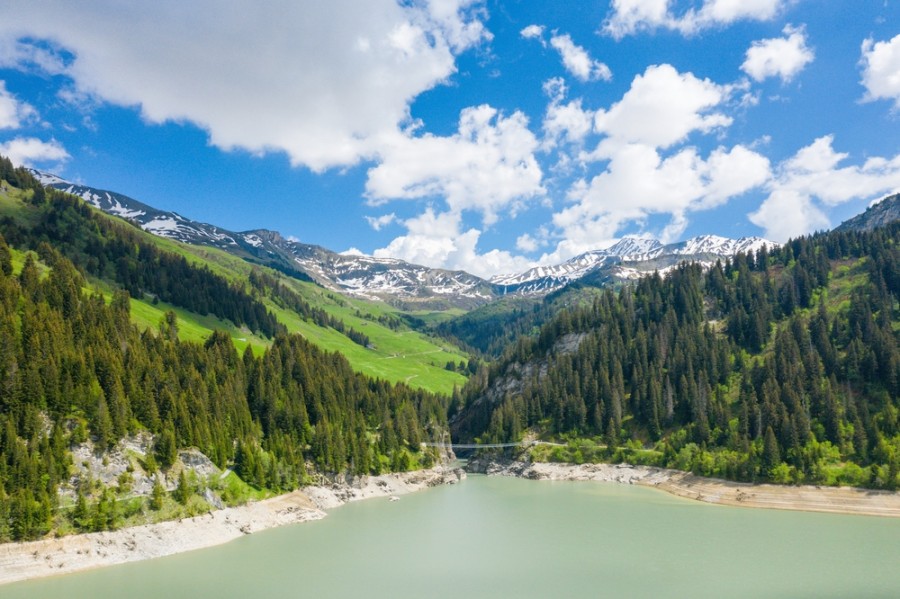 Où se trouve le lac de Saint Guérin ?