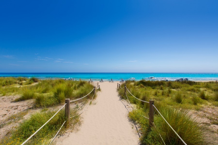 Plage de Minorque : quelle est la meilleure saison pour s'y rendre ?